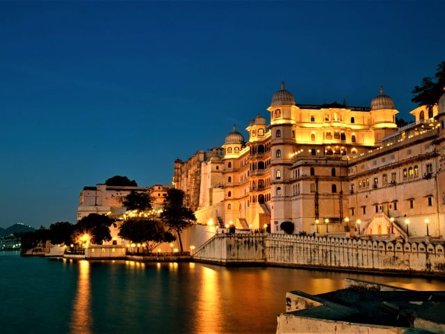 Udaipur Dahil Altın Üçgen Turu 6 Gece 7 Gün